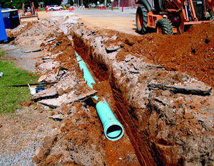 12" Water Pipe HU crews installed a new 12" water pipe in 2006 to correct water pressure problems in the area around Hartselle High School.